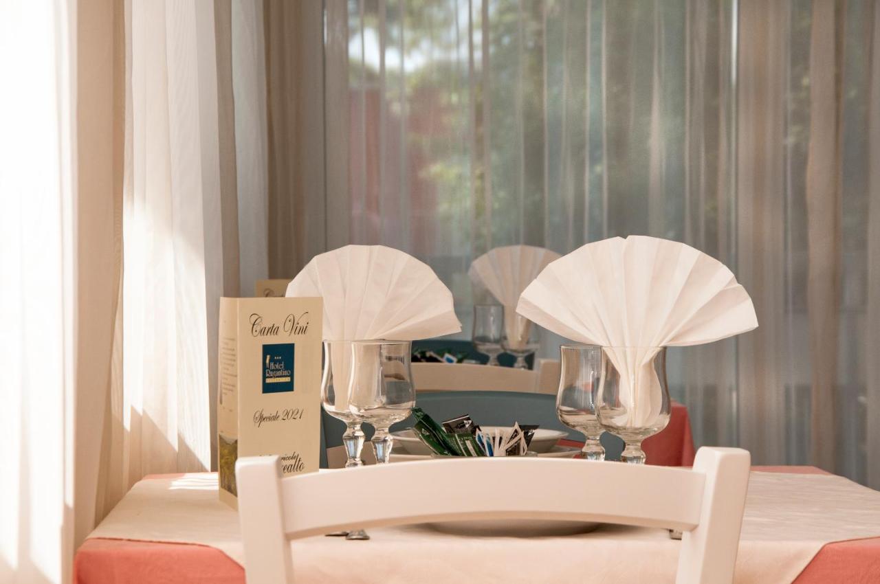 Hotel Rugantino Cesenatico Buitenkant foto