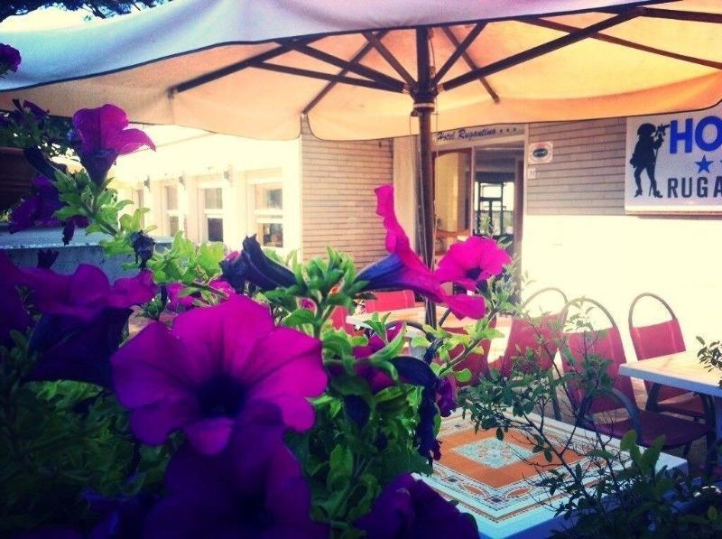 Hotel Rugantino Cesenatico Buitenkant foto